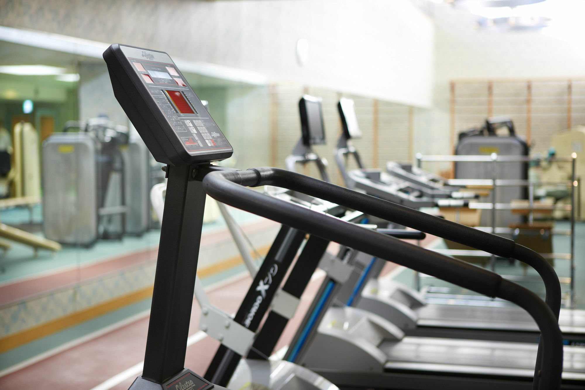 Hotel Agora Regency Osaka Sakai Sakai  Exterior foto Treadmills in a gym